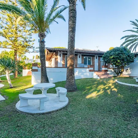 Beachside Villa Marbellac